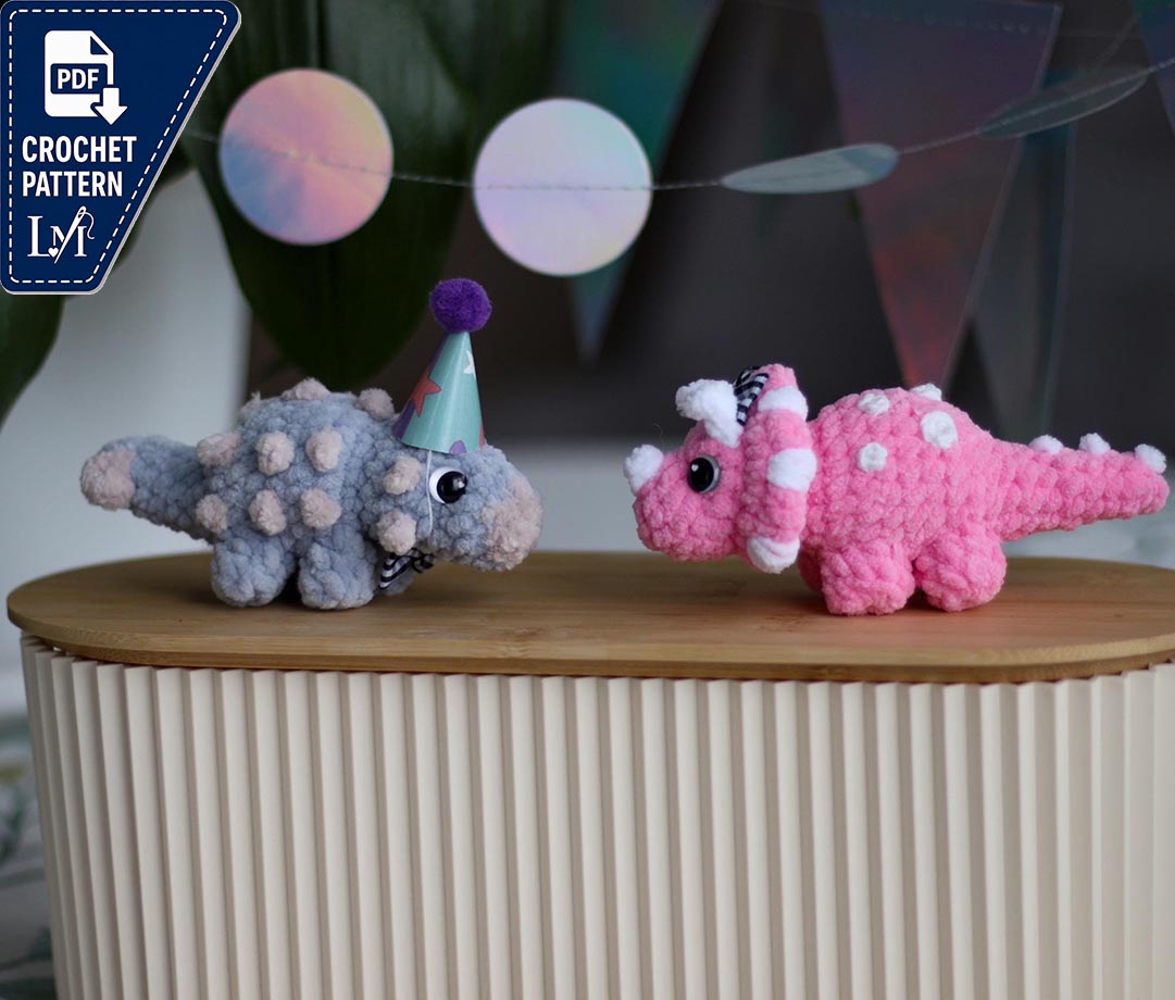 Crochet patterns Triceratops and Ankylosaurus