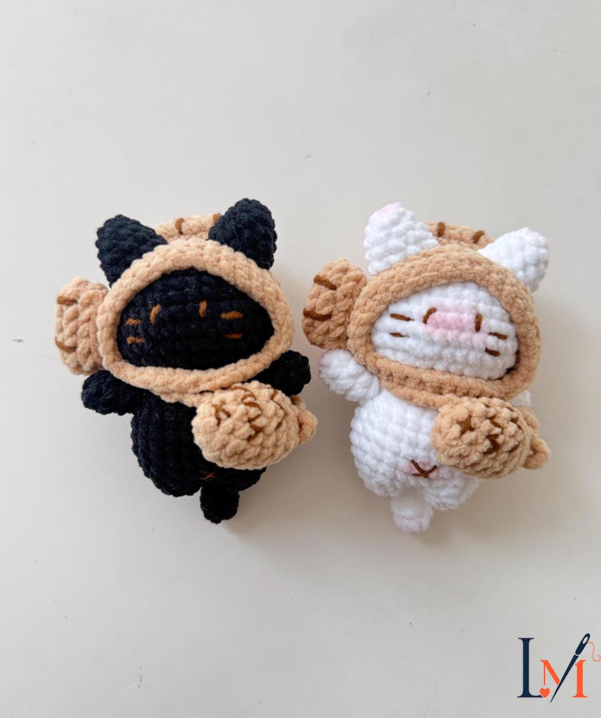 Crochet Cat Keychain, Cute Kawaii Kitty, Mini Cat Plush Keychain, Cat Lover Gift, Handmade Bag Charm, Small Cute Gift