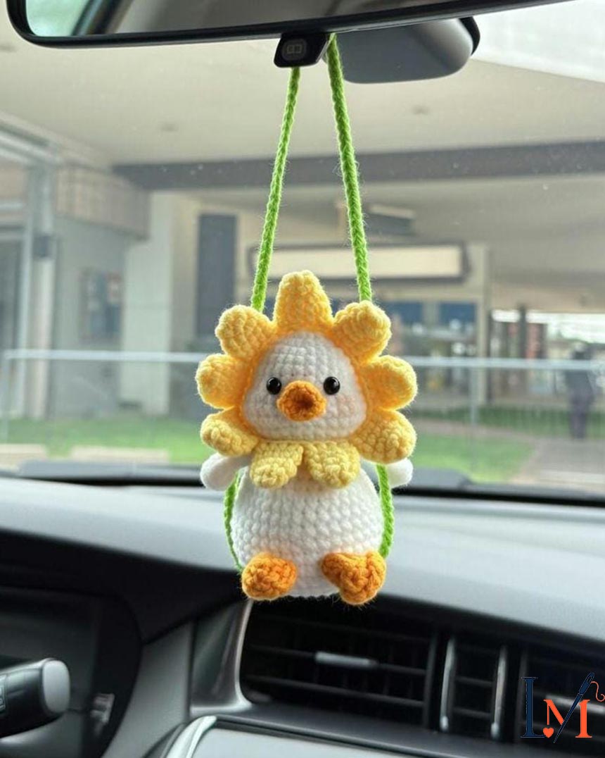 Crochet Duck Car Charm, Sunflower Duck Rear View Mirror Hanging, Cute Amigurumi Duckling on Swing, Kawaii Car Accessories, New Driver Gift