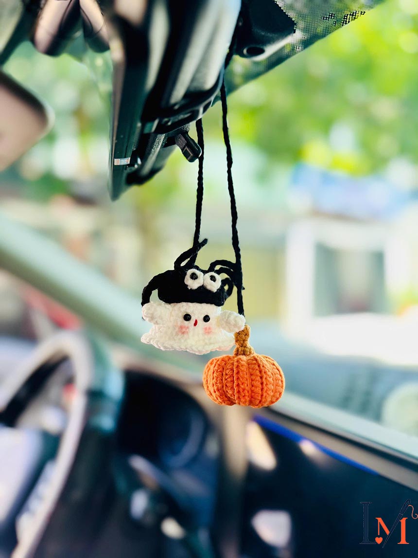 Crochet Ghost & Pumpkin Car Charm: Handmade Halloween Ornament