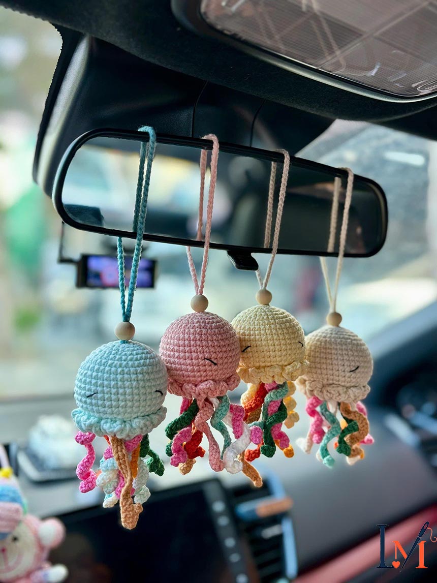 Crochet Jellyfish Car Hanging, Cute Octopus Charm, Kawaii Car Mirror Decor, Handmade Amigurumi Ocean Plush, Colorful Car Accessory