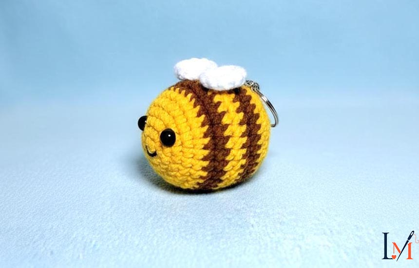 Crochet Bee Keychain Handmade Gifts for Everyday Accessories 5