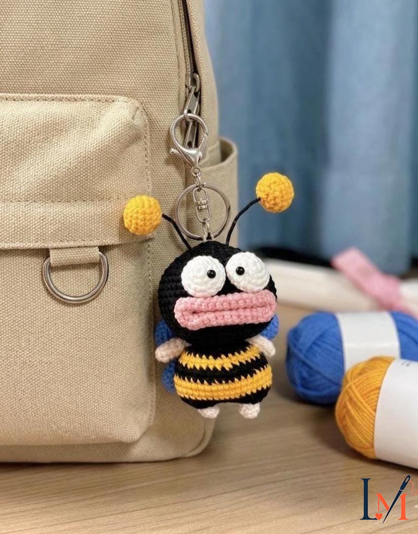 Crocheted Clown Bee Keychain, Amigurumi Bag Charm, Kawaii Animal Doll, Cotton Yarn Toy