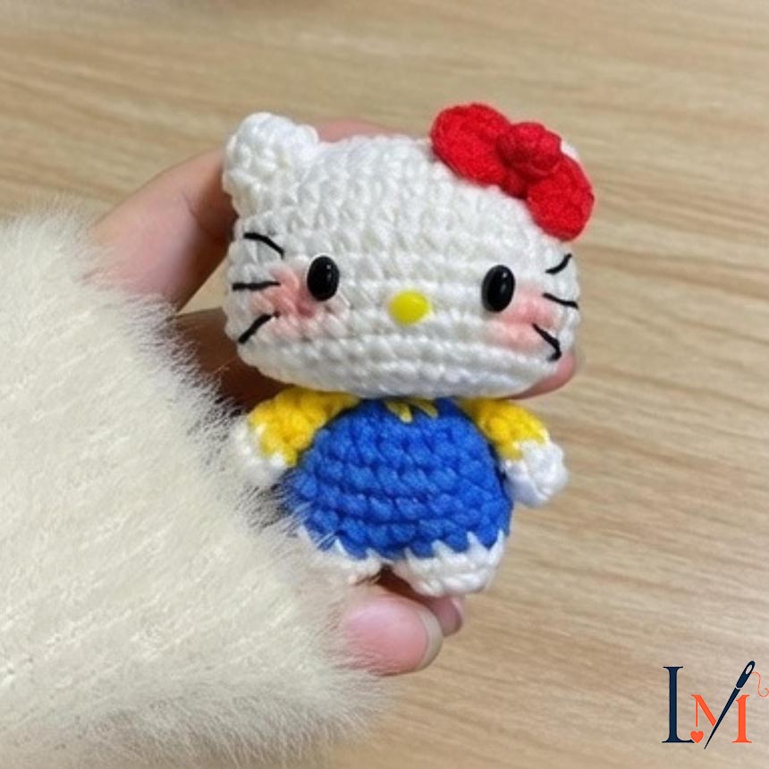 Crochet Hello Kitty Keychain Handmade Gifts for Every Occasion 6