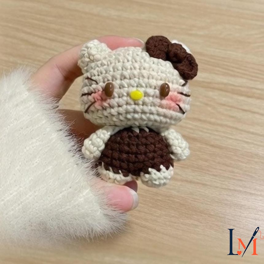 Crochet Hello Kitty Keychain Handmade Gifts for Every Occasion 7
