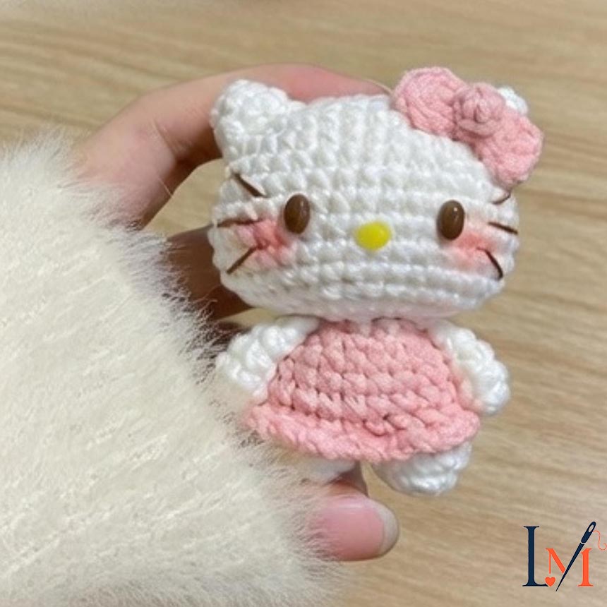 Crochet Hello Kitty Keychain Handmade Gifts for Every Occasion 8