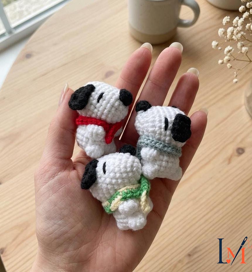 Mini Crochet Snoop Keychains, Tiny Cartoon Dog Amigurumi, Handmade Pocket Plush, Handmade Bag Charm, Cute Anime Dog Gift