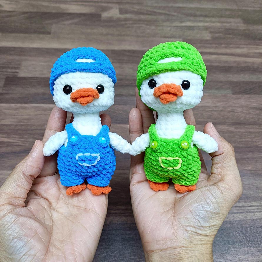 Daisy Duck Crochet Pattern Designs to Download 2
