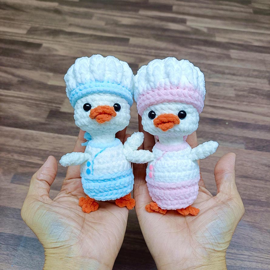 Daisy Duck Crochet Pattern Designs to Download 3