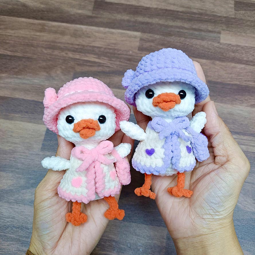 Daisy Duck Crochet Pattern Designs to Download 5