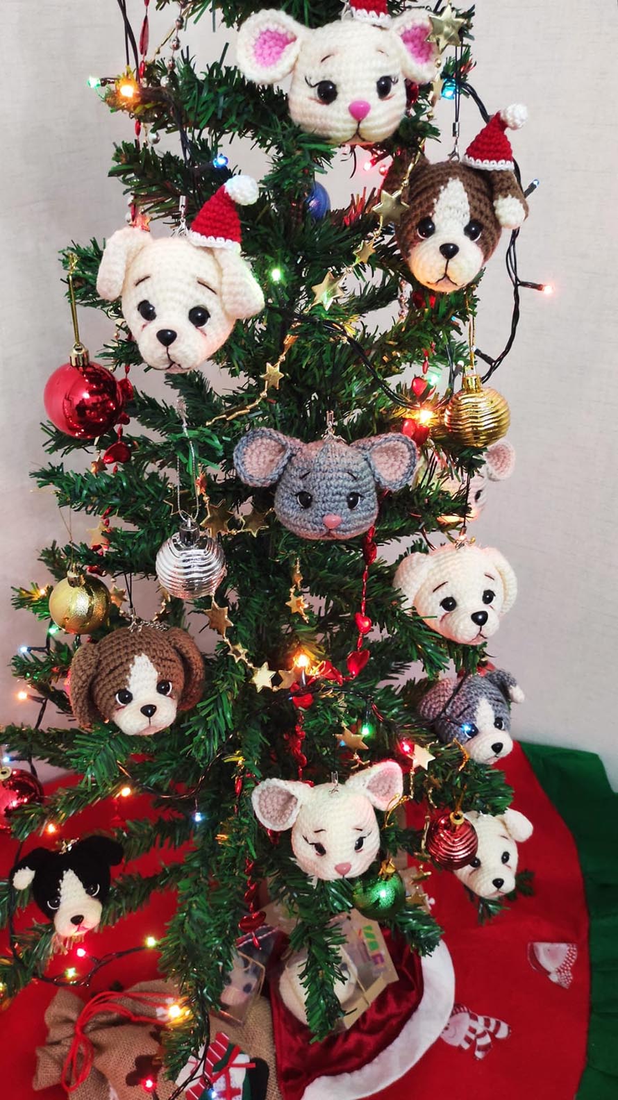 Crochet Dog Keychain Pattern Ideas for Mini Projects 10