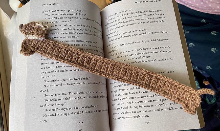Crochet Dog Bookmark Pattern Ideas for Dog Lovers 6