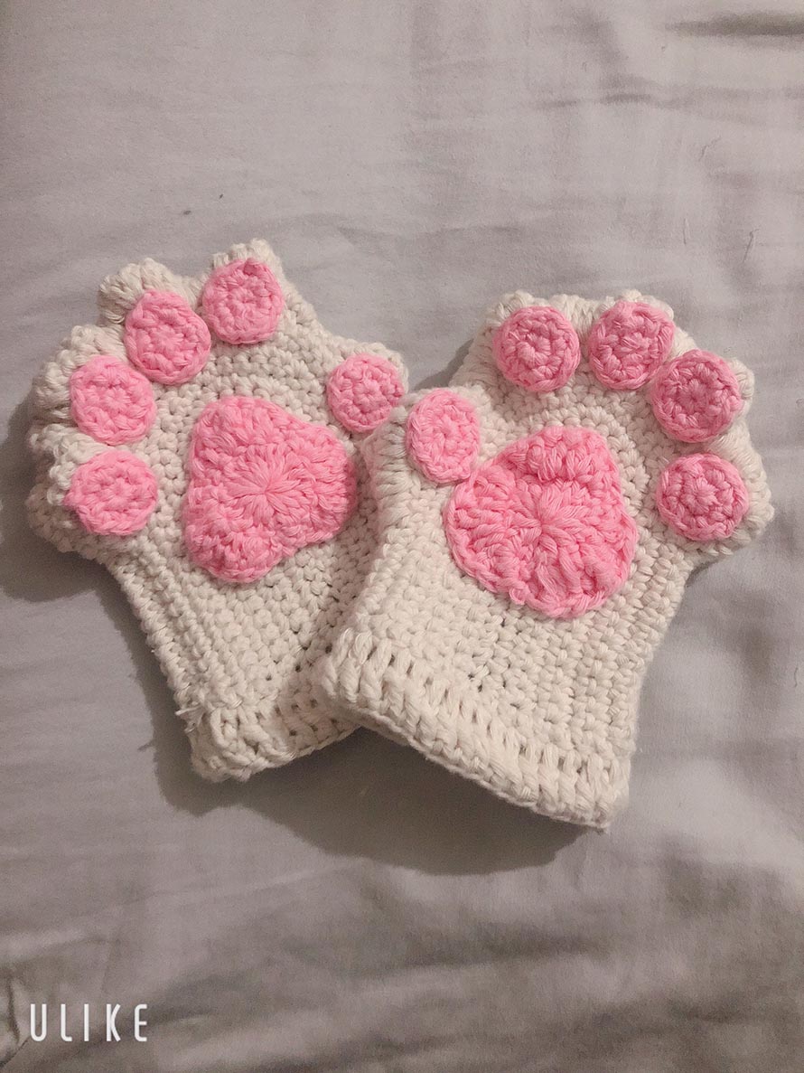 Cat Paw Fingerless Gloves Crochet Pattern Designs