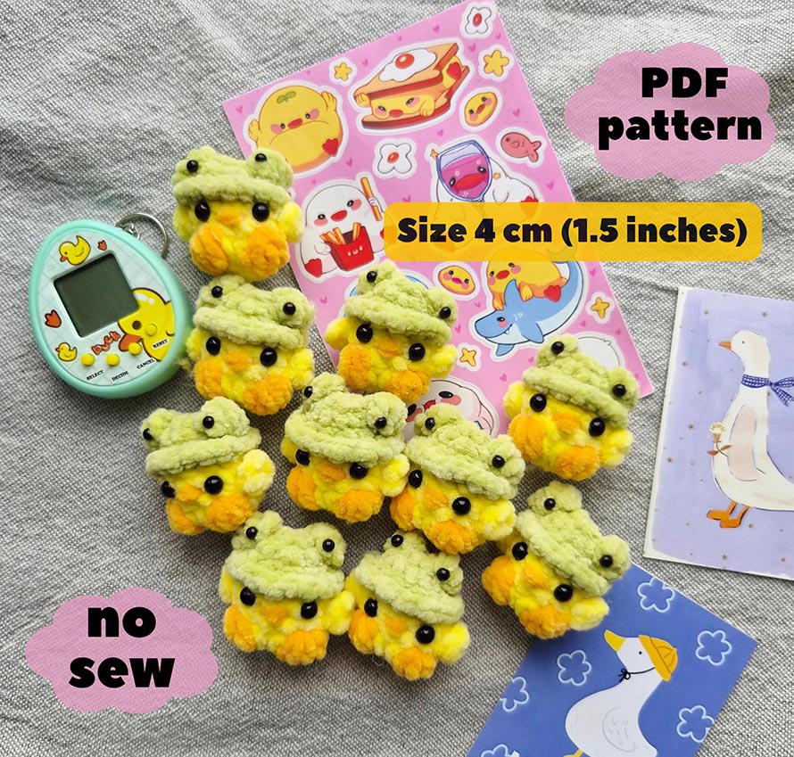 Crochet Pattern PDF – Mini Duck in Frog Hat Keychain Amigurumi | Easy Beginner Plush Toy Tutorial | Instant Download