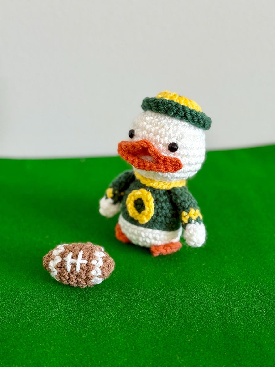 Oregon Duck Crochet Pattern Ideas for Fans 2