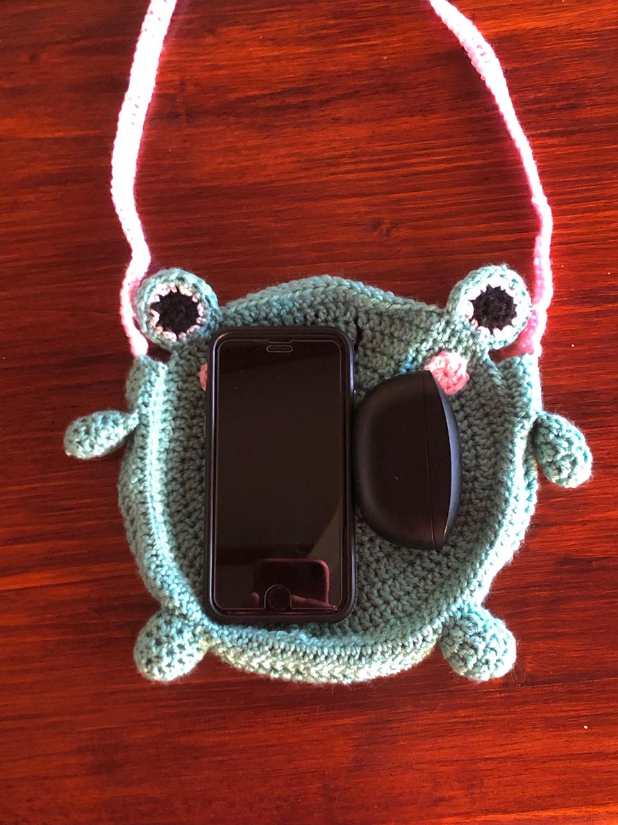 Crochet Frog Bag Pattern Designs to Crochet and Carry 5