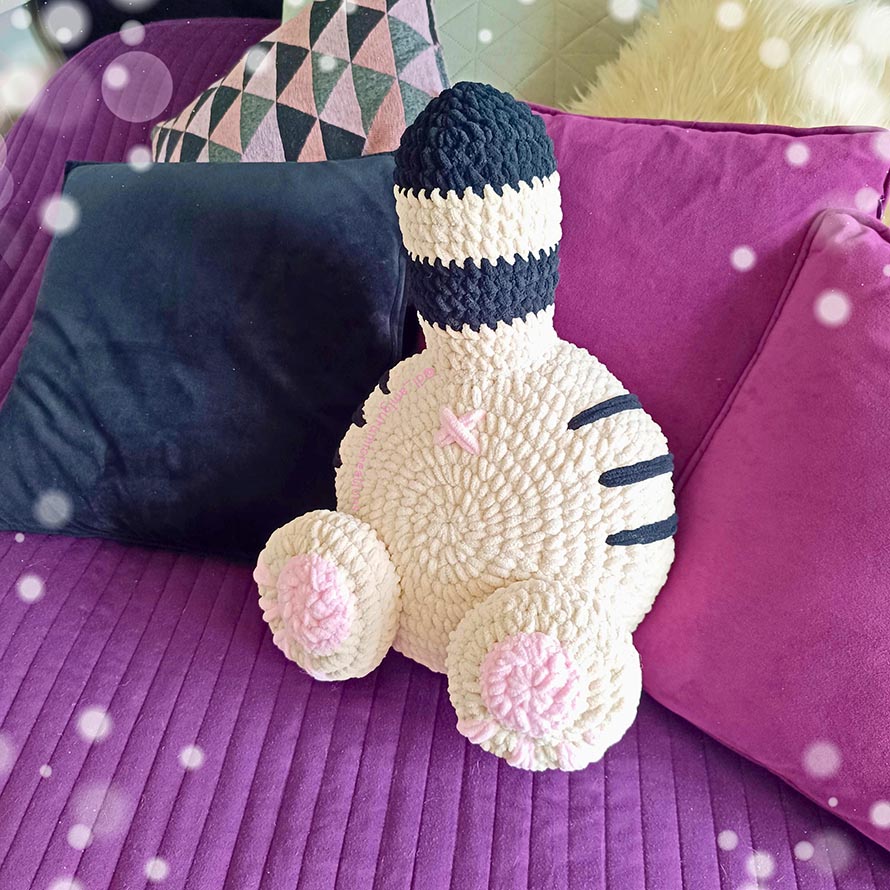 Crochet Cat Pillow Pattern Designs for Home Décor 5