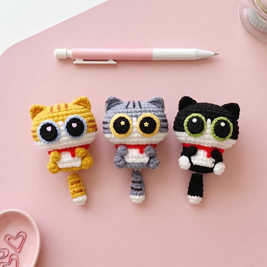 Crochet Cat Keychain Pattern Ideas for Mini Amigurumi 4