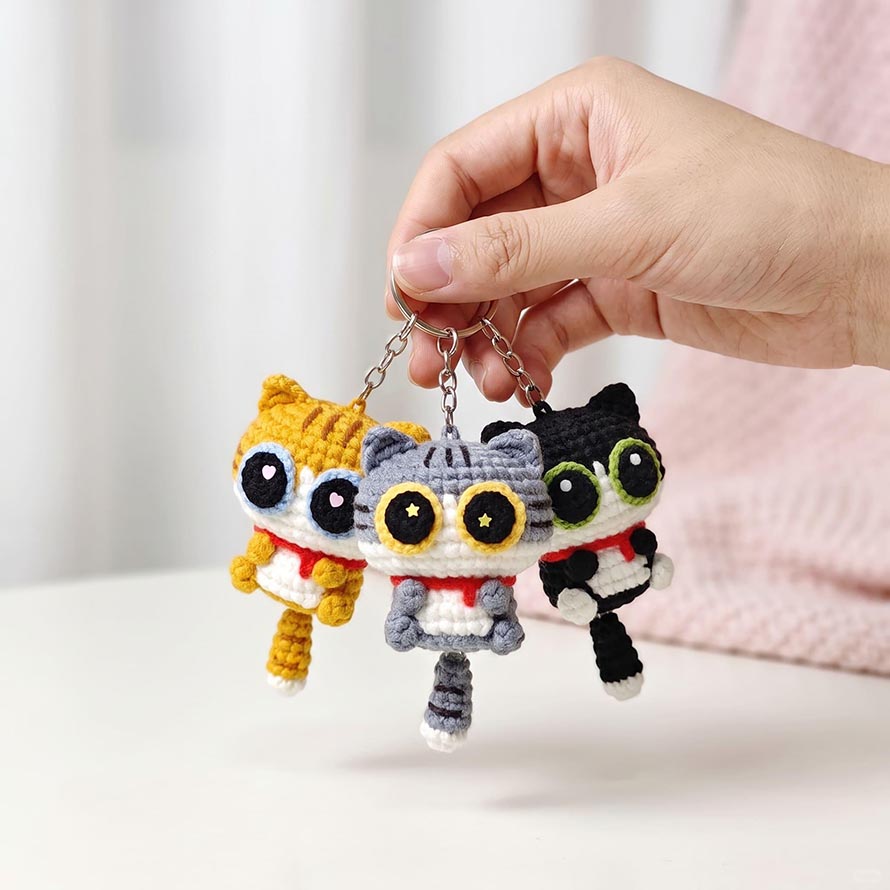 Crochet Cat Keychain Pattern Ideas for Mini Amigurumi 7