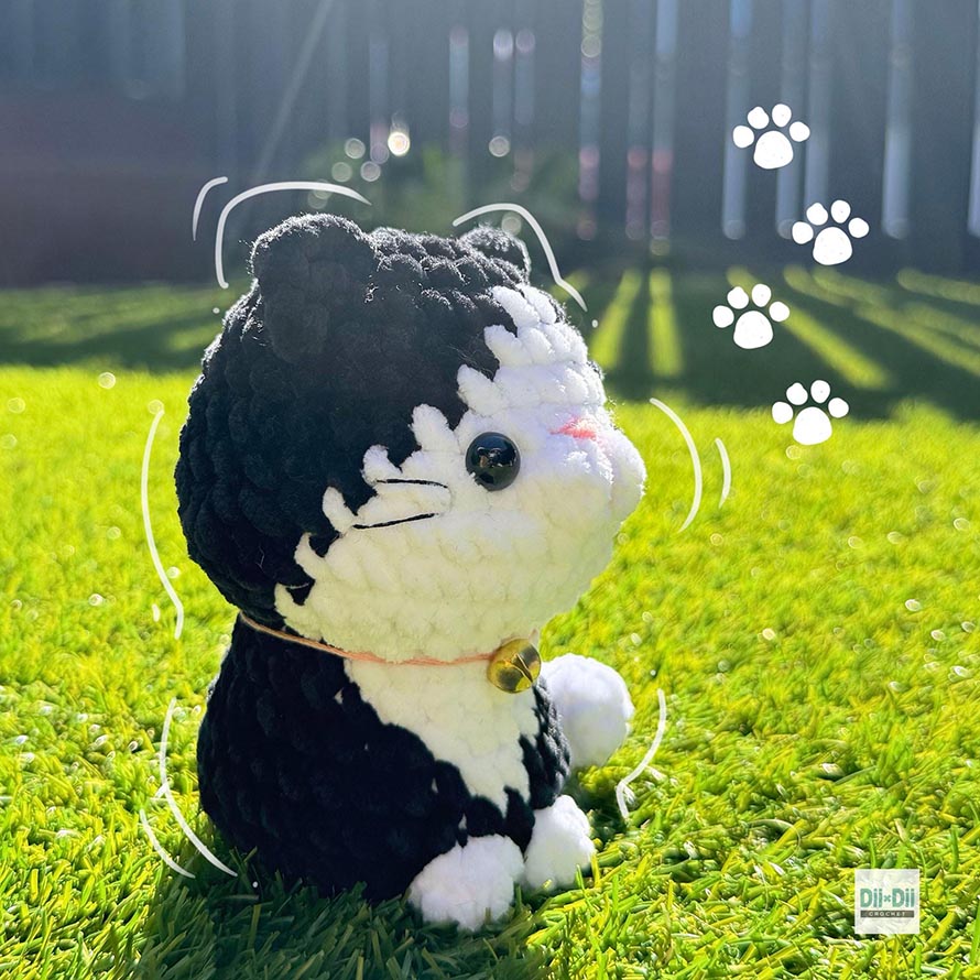 Tuxedo Cat Crochet Pattern Designs in Black and White 3