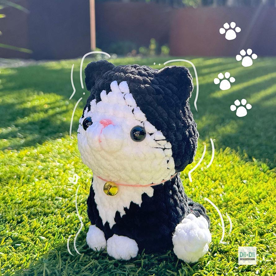 Tuxedo Cat Crochet Pattern Designs in Black and White 5