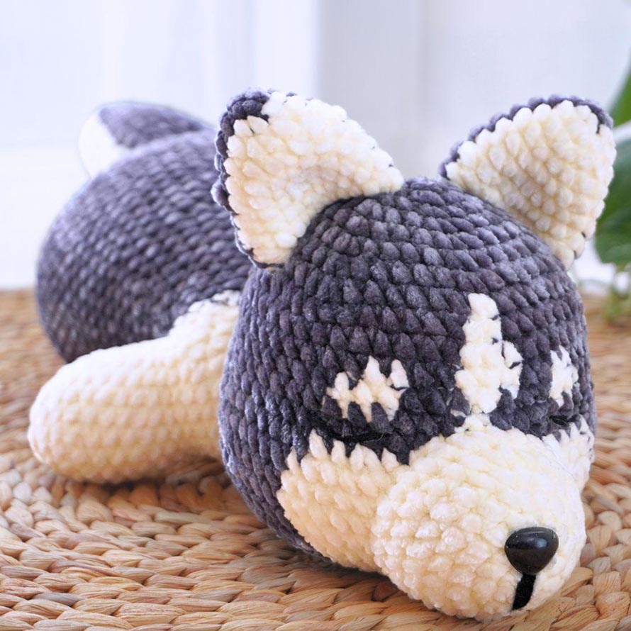 Crochet Sleeping Dog Pattern Gallery for Peaceful Amigurumi Projects 2
